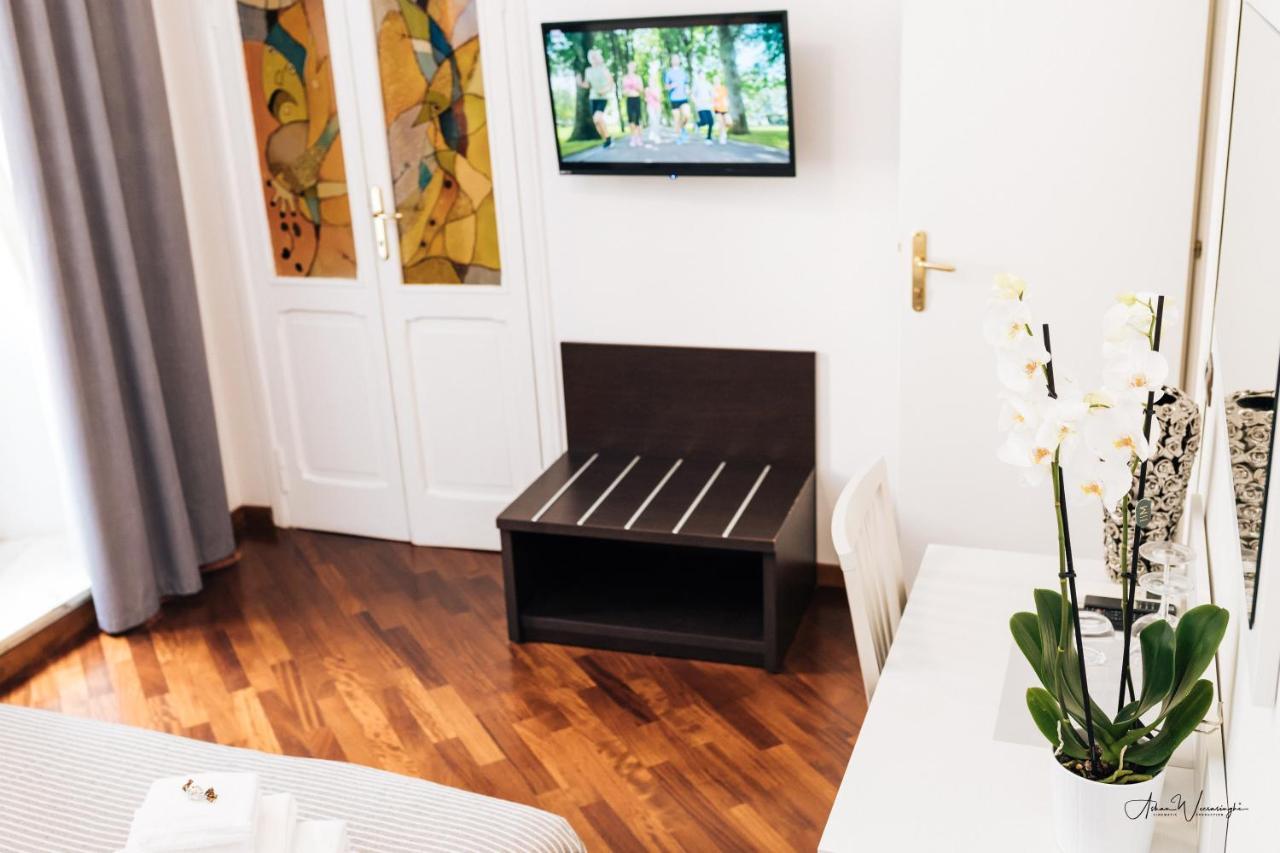 Magik Rooms Rome Bagian luar foto