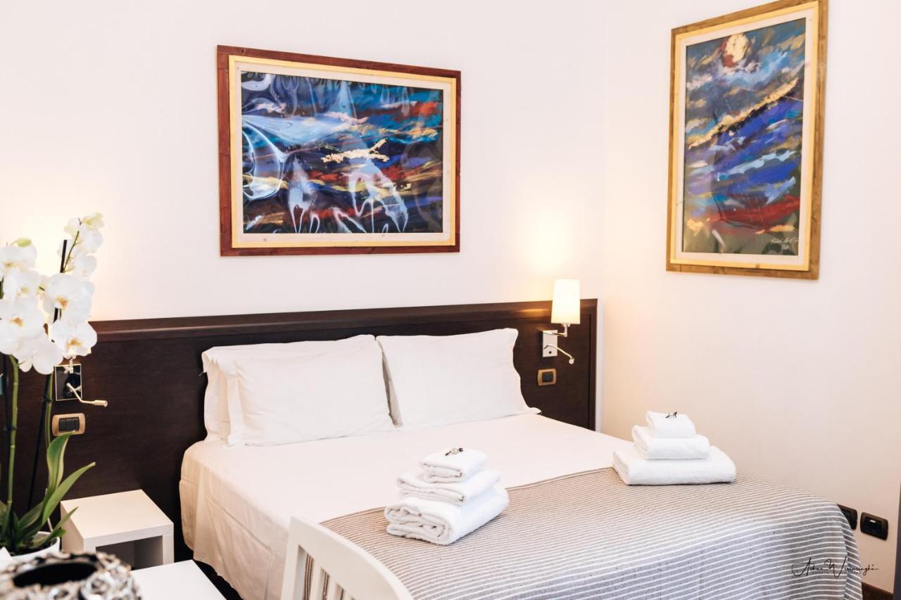 Magik Rooms Rome Bagian luar foto