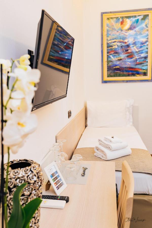 Magik Rooms Rome Bagian luar foto