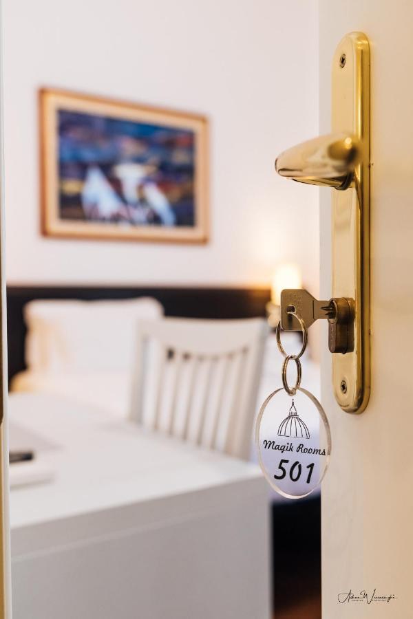 Magik Rooms Rome Bagian luar foto