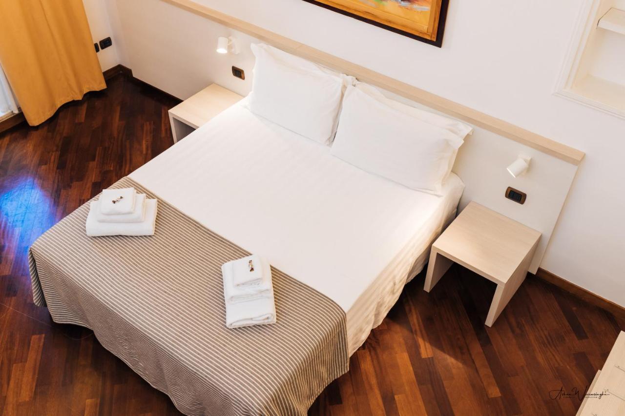 Magik Rooms Rome Bagian luar foto