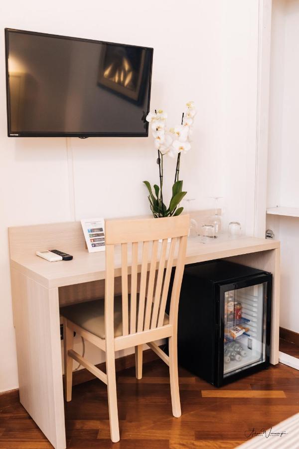 Magik Rooms Rome Bagian luar foto